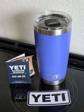 NEW YETI Rambler Tumbler 20 oz Branded Blue